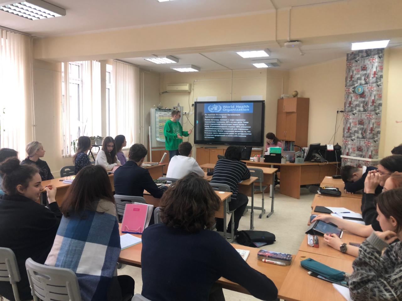 Сотрудники и обучающиеся кафедры педиатрии провели уроки в подшефной школе Сотрудники и обучающиеся кафедры педиатрии провели уроки в подшефной школе