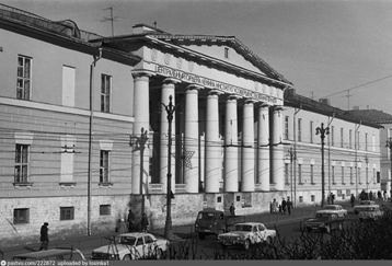 Навстречу 90-летию Российской медицинской академии непрерывного профессионального образования