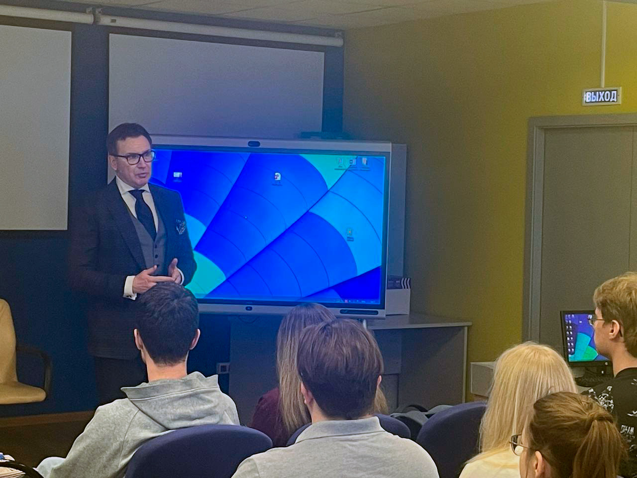 Профессор Алексей Рязанов провел мастер-класс «Искусственный интеллект и машинное обучение в медицине: теория, практика, перспективы»