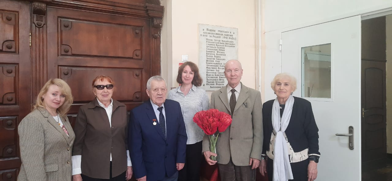 Преподаватели КГМА провели патриотические уроки в подшефной школе