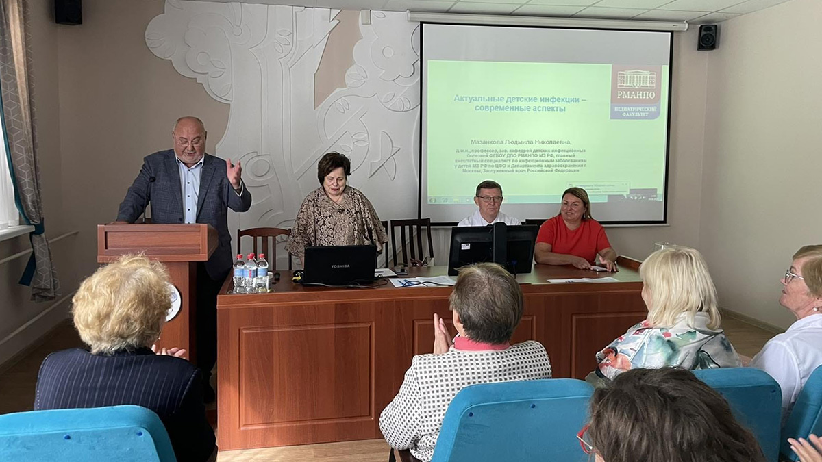Врачи-педиатры и инфекционисты Удмуртии повысят квалификацию на выездном цикле РМАНПО