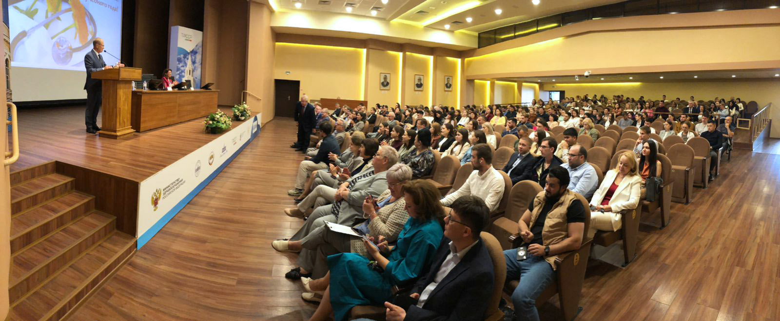 В КГМА напутствовали молодых врачей